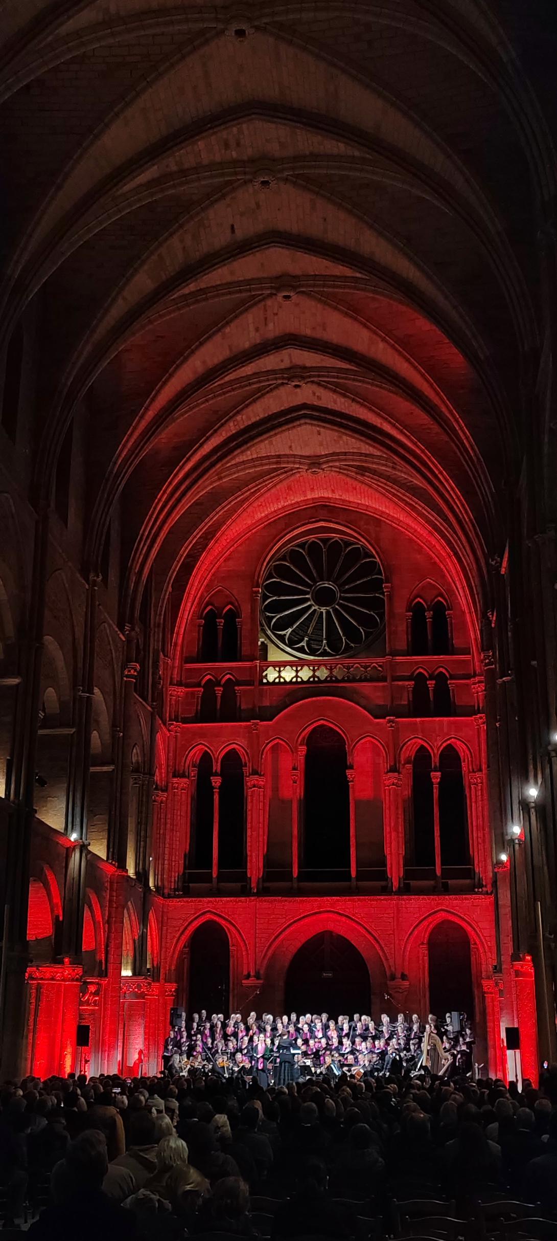 12 x Avant-scènes